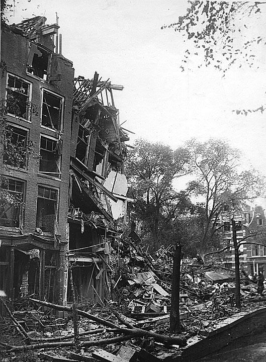 German bombardement in Amsterdam