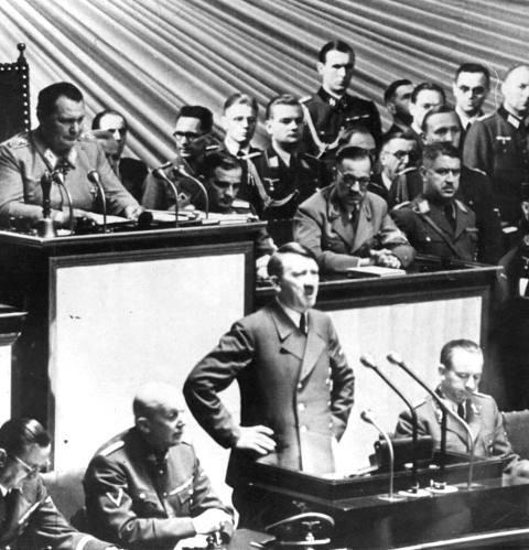 Hitler speaks of his 'desire for peace'