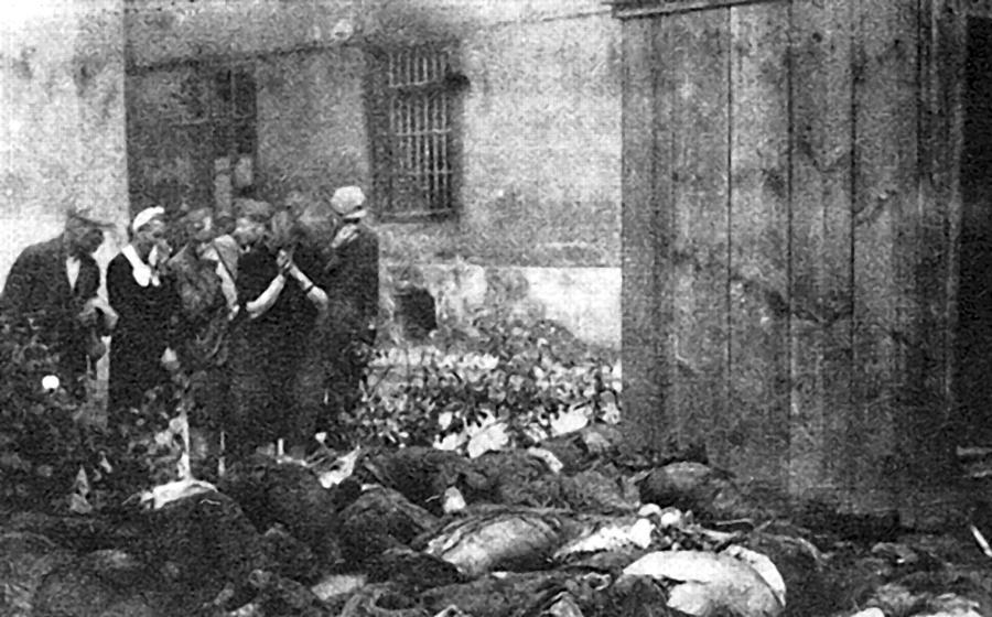 Lutsk: Thousands of Ukrainian and Polish political prisoners were murdered in their cells by the Soviet NKVD (KGB)