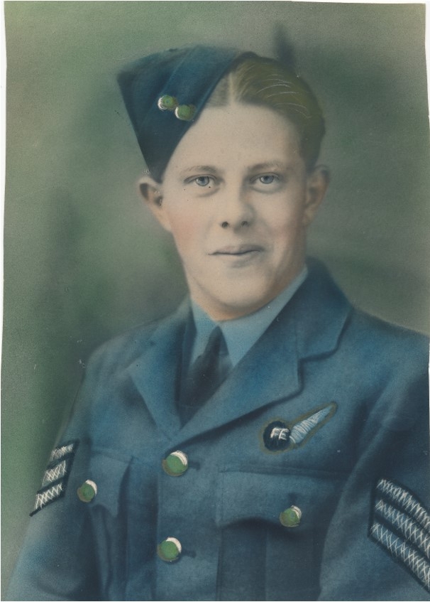 The 630 Sqdn left from East Kirkby at 1944-07-29 at 21:53. Loc or duty Stuttgart