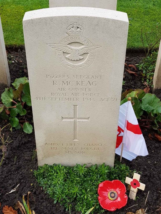 The 50 Sqdn left from Skellingthorpe at 1943-09-04 at 20:11. Loc or duty Berlin