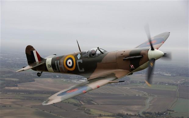 AEAF Spitfires reconnaissance near Zandvoort 44-6-9