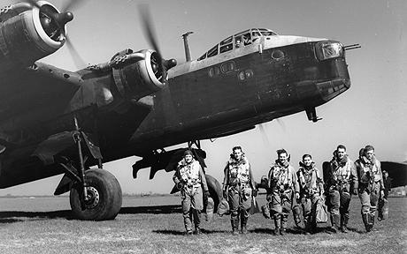 Short Stirling I (N3755 OJ-S) on a mission to Aachen on 1942-10-06