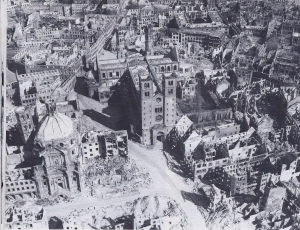 The 44 Sqdn left from Spilsby at 1945-03-17 at 17:43. Loc or duty Wurzburg