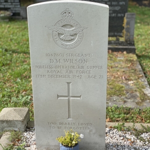 Lancaster Mk.I W4266 VN-N lost at Haerst (near Zwolle) on 17-12-1942 (SGLO ref: T1953)